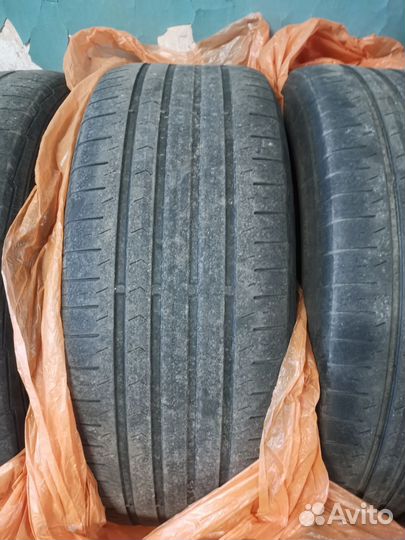 Continental ContiPremiumContact 5 225/60 R17 99V