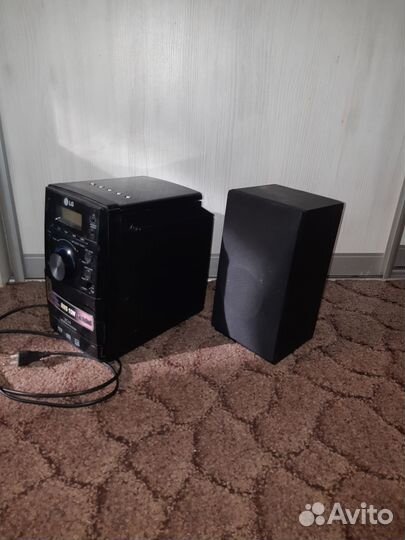 Музыкальный центр LG