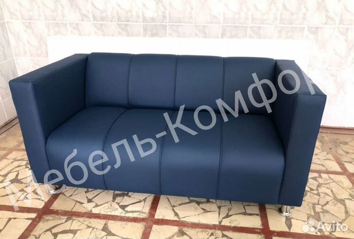 Диван в зону отдыха