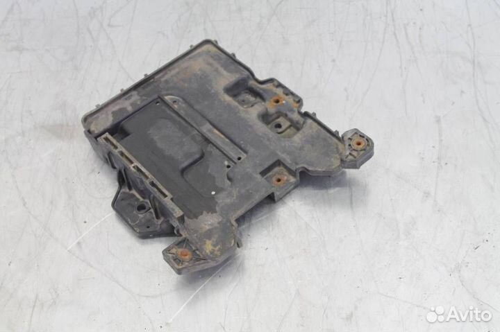 Опора аккумулятора Hyundai-KIA Solaris 1