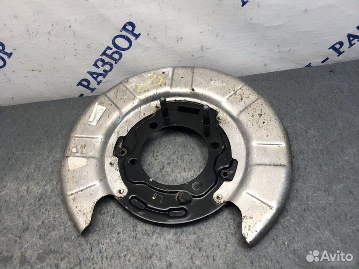 Щит диска задний левый Hyundai Genesis G80 2014