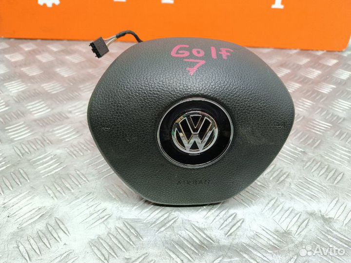 Подушка безопасности водителя Volkswagen Golf 7