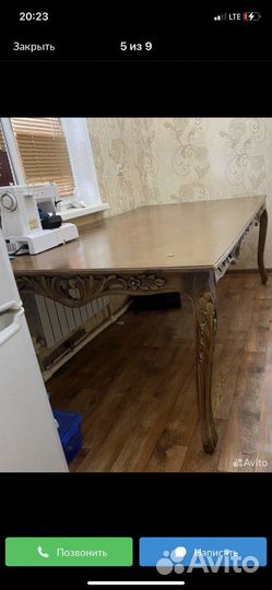 Стол и стулья