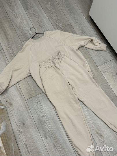 Костюм спортивный