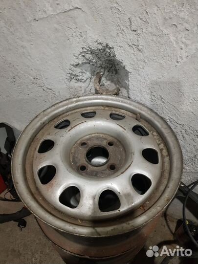 Штамповка r14 volkswagen 4x100