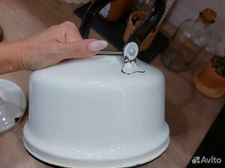 Чайник советский эмалированный