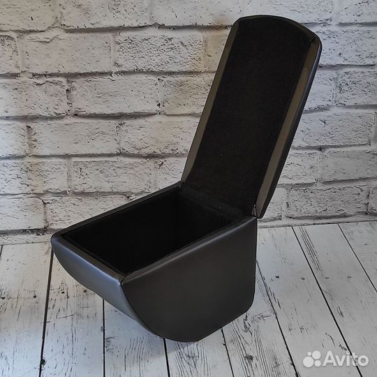 Подлокотник VW Jetta 6 (2010 - )