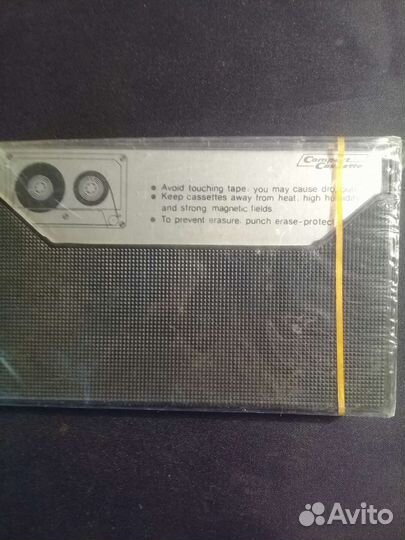 Аудиокассета запечатанная