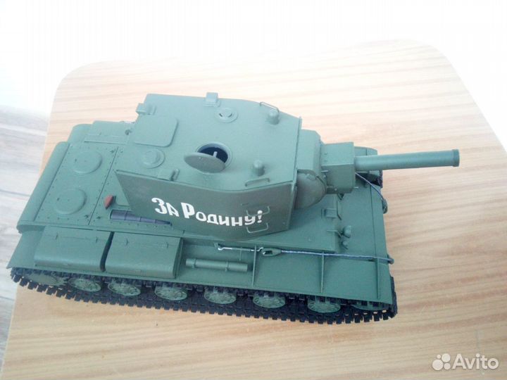 Сборная модель танка кв-2