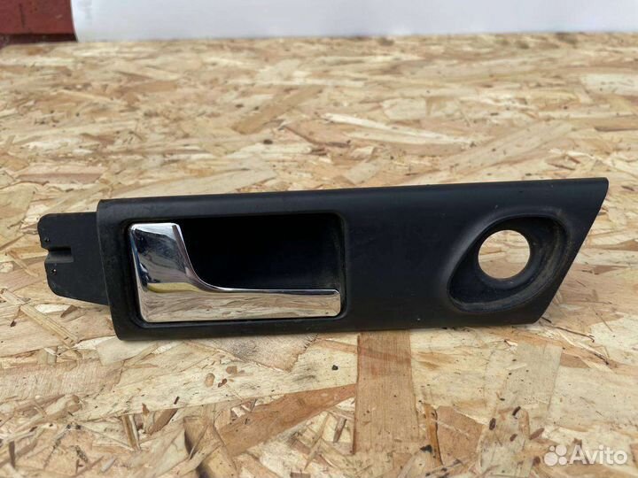 Ручка двери внутренняя левая audi 100 c4