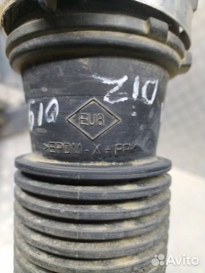 Патрубок воздушного фильтра Renault Megane 3