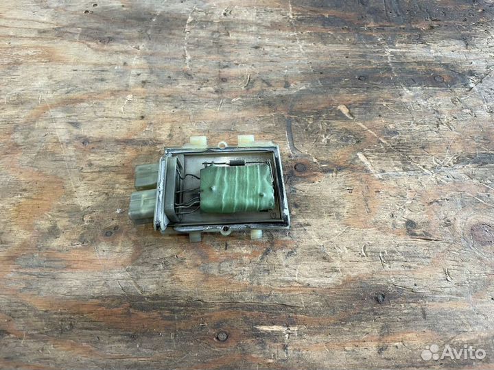 Резистор отопителя печки Passat B3 B4 пассат б3 б4