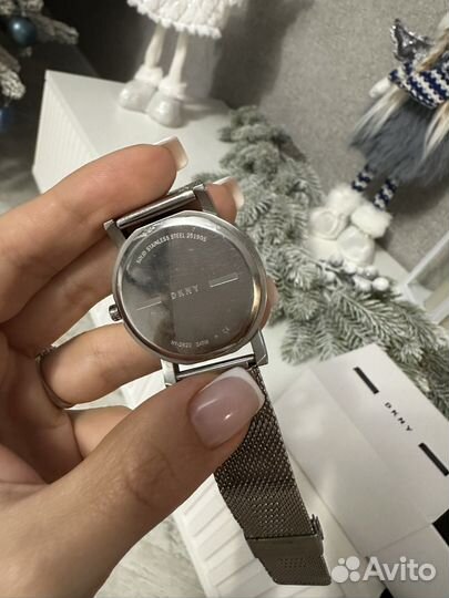 Часы наручные женские dkny