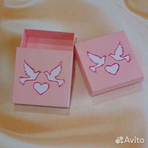 Подарочная коробка упаковка