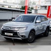 Mitsubishi Outlander 2.0 CVT, 2015, 140 800 км, с пробегом, цена 1 900 000 руб.