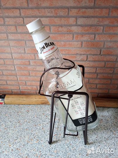 Бутылка 3 литра Jim Beam на качелях