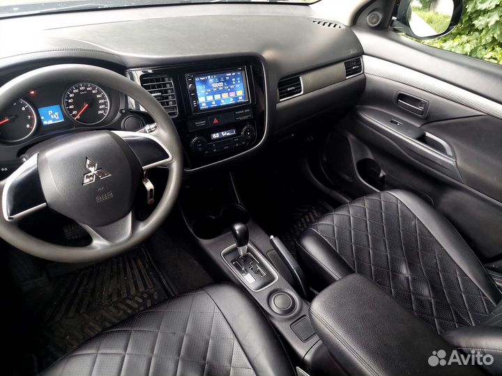 Mitsubishi Outlander 2.0 CVT, 2016, 170 000 км