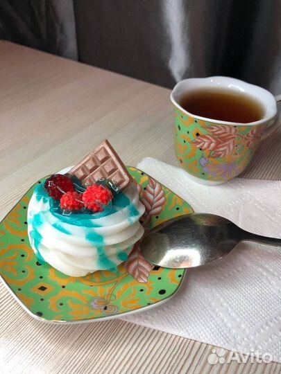 Подарок женщине