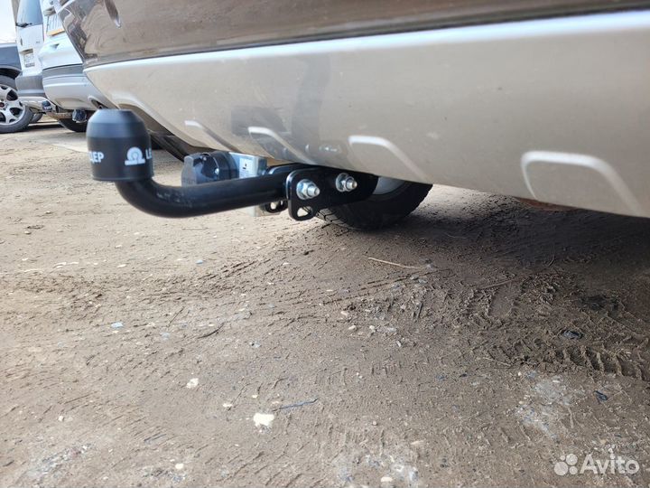 Фаркоп Volvo XC90