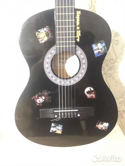 Акустическая гитара