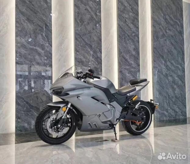 Электромотоцикл Yamaha R3