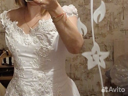 Свадебное платье 42 44 бу