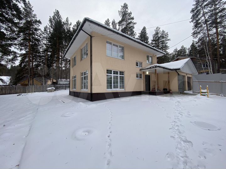 Дом 172 м² на участке 13 сот.