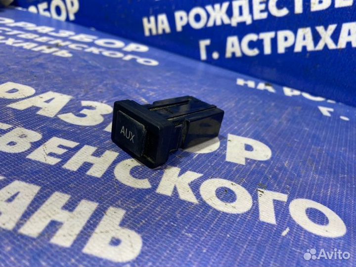 USB AUX Порт Toyota Corolla 120 седан 2004