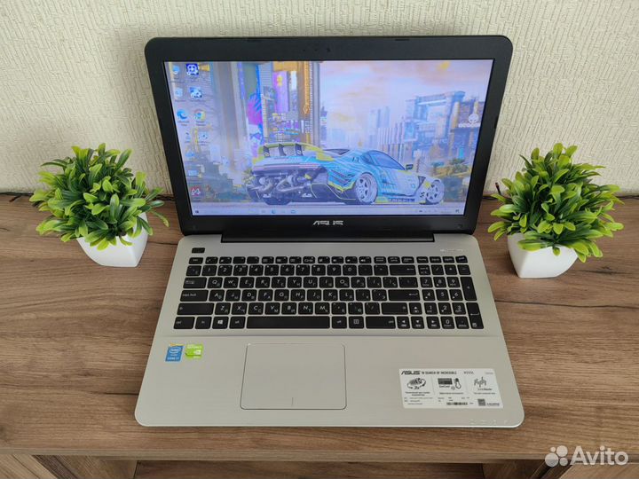 Asus i7 / 8 gb / SSD 256
