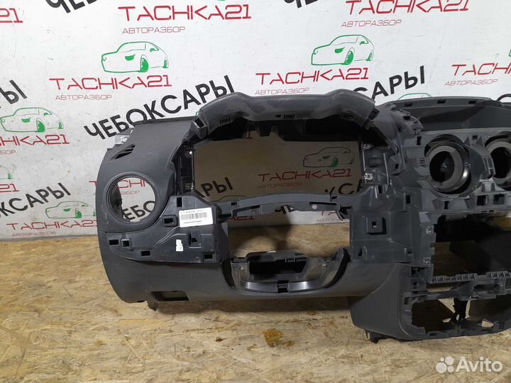 Панель передняя (торпеда) Renault Duster 2012-2020