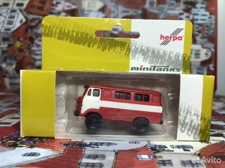 Модель автомобиля УАЗ 452 мчс 1/87 HO