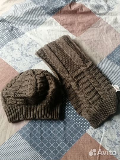 Новый комплект шапка и шарф