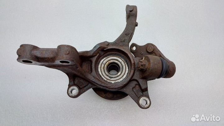 Кулак поворотный передний правый Toyota Camry XV55