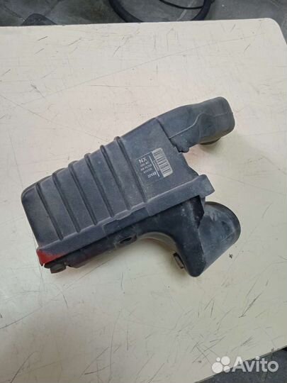 Корпус воздушного фильтра Pontiac Grand AM (L40)