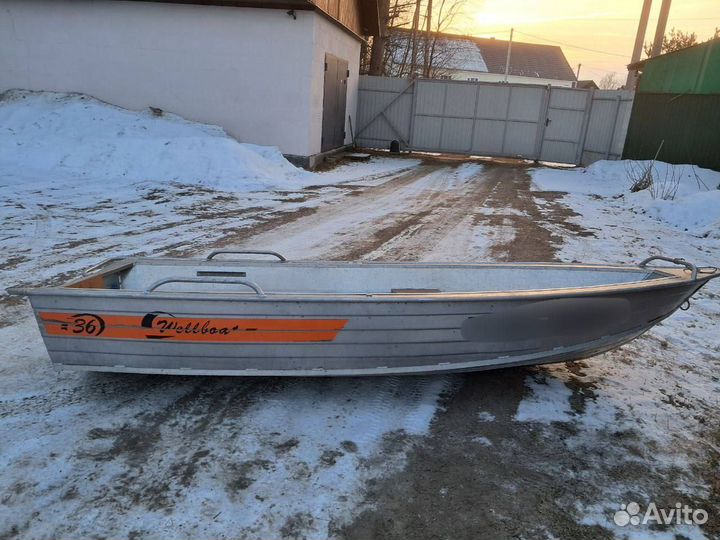 Вельбот 36
