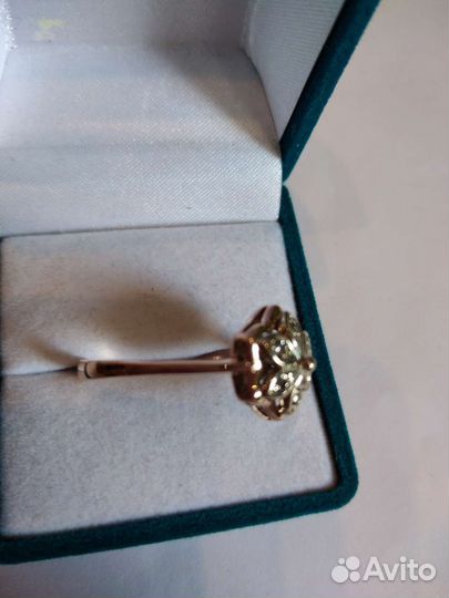 Золотое кольцо 585 пробы с бриллиантами р 20,5