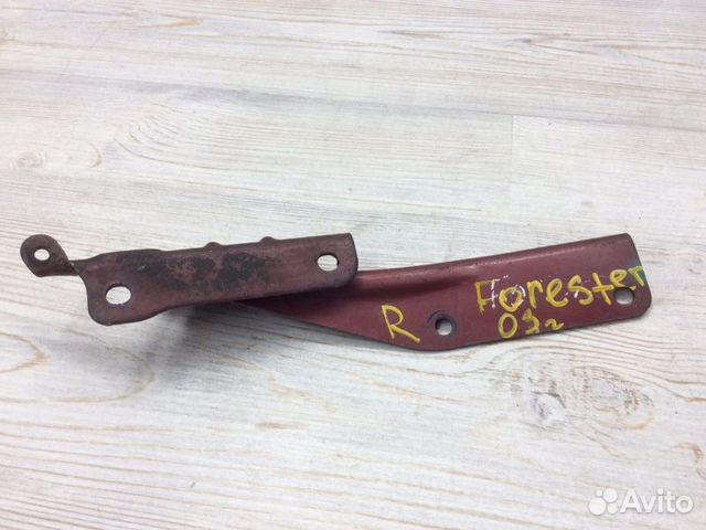 Петля капота правая Subaru Forester S11 2002-2007