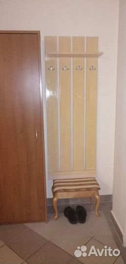 Вешалка на стену