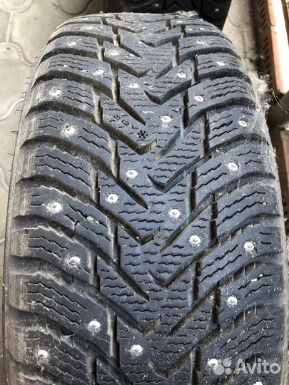 Nokian Tyres Hakkapeliitta 8 SUV 215/60 R17