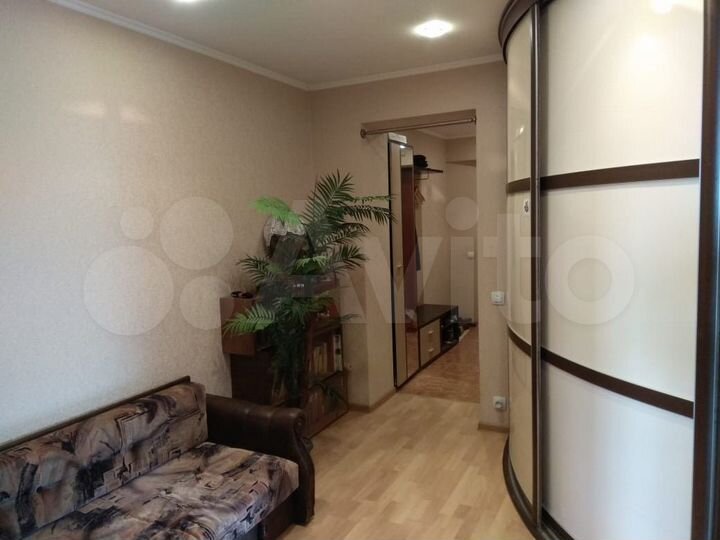 2-к. квартира, 55 м², 4/9 эт.