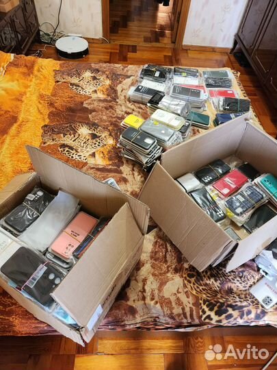 Чехлы,наушники, samsung, iPhone, xiaomi