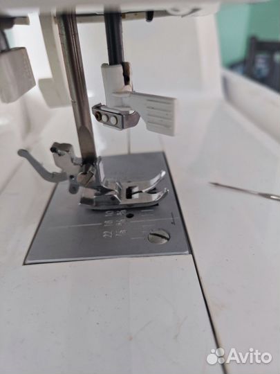 Швейная машинка