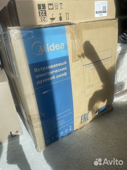 Духовой шкаф Midea