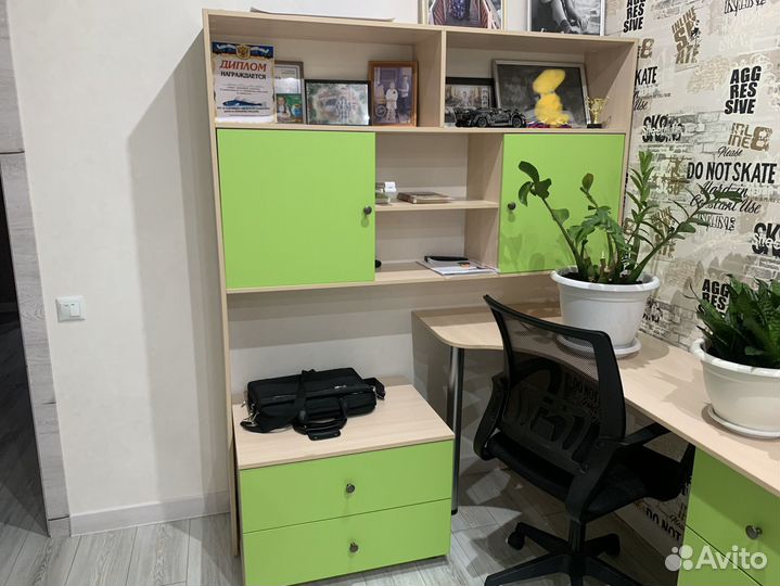 Угловой письменный стол бу