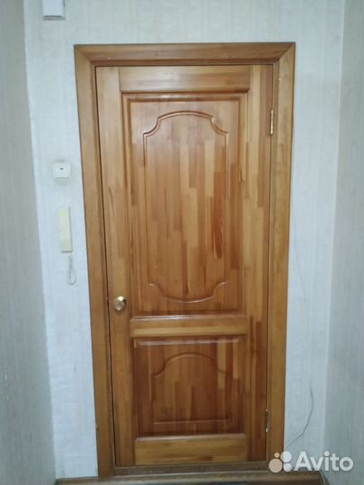 Дверь межкомнатная с коробкой бу