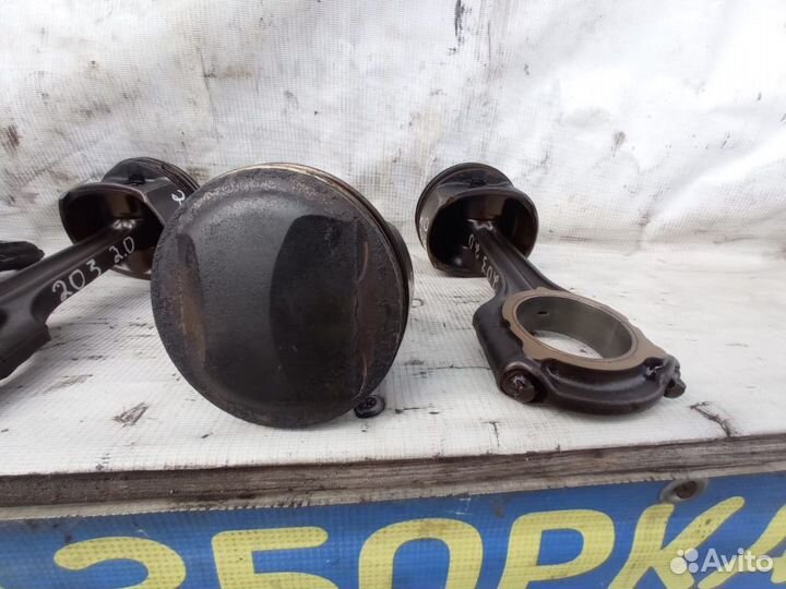 W203 поршень+шатун 111.957 2.0 Compressor цена4шт