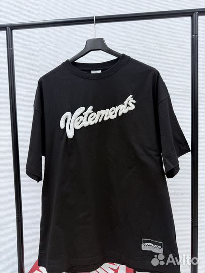 Футболки Vetements