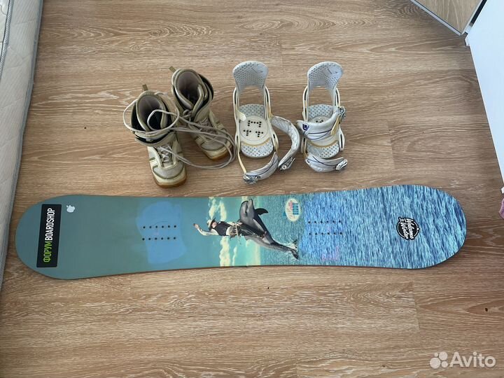 Сноуборд с креплениями и ботинками DC Biddy 143