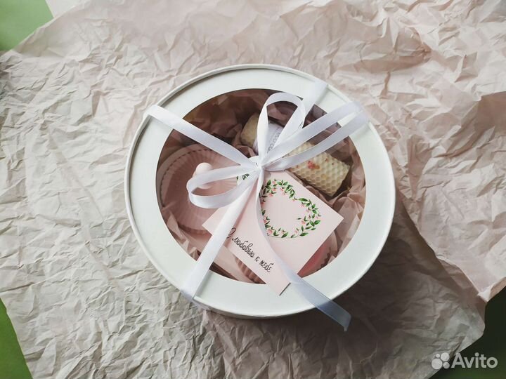 Набор свечей из воска с подставкой из гипса