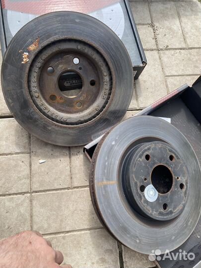 Тормозные диски lexus Toyota комплект